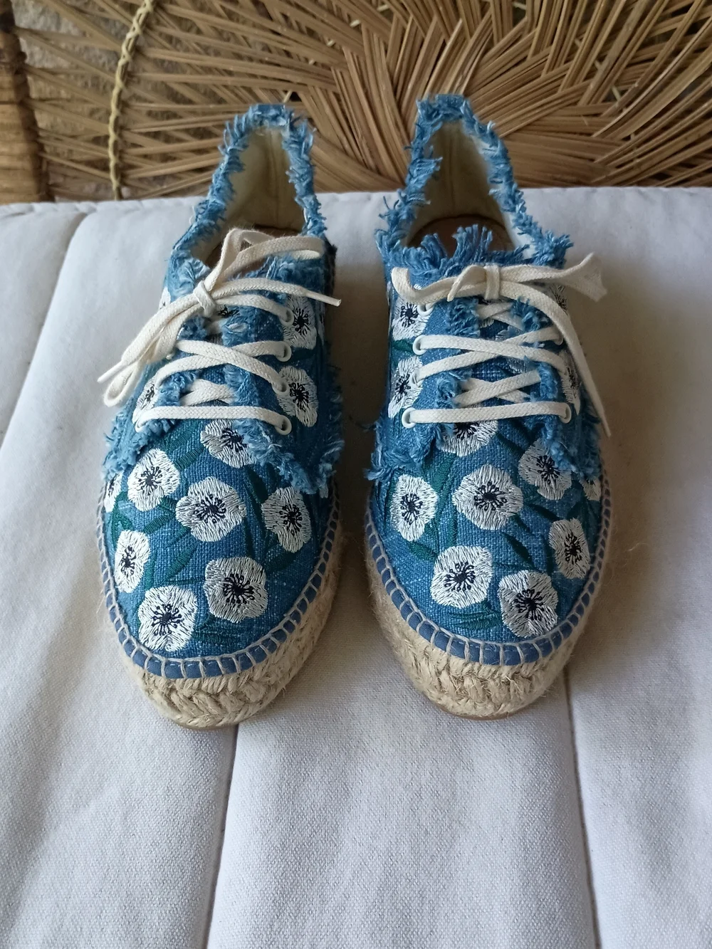 Leoffler Randall Alfie Blue Floral Embroidered Espadrille Sneakers_40